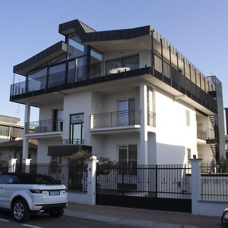Luna Bianca Rozzano Exterior photo